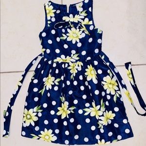 Fancy girl dresses size 7, American doll